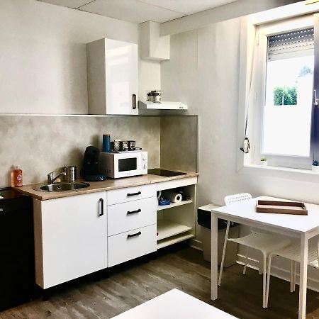 Apartament Studio Proche Centre, Zoo Et Axes Routiers Maubeuge Zewnętrze zdjęcie